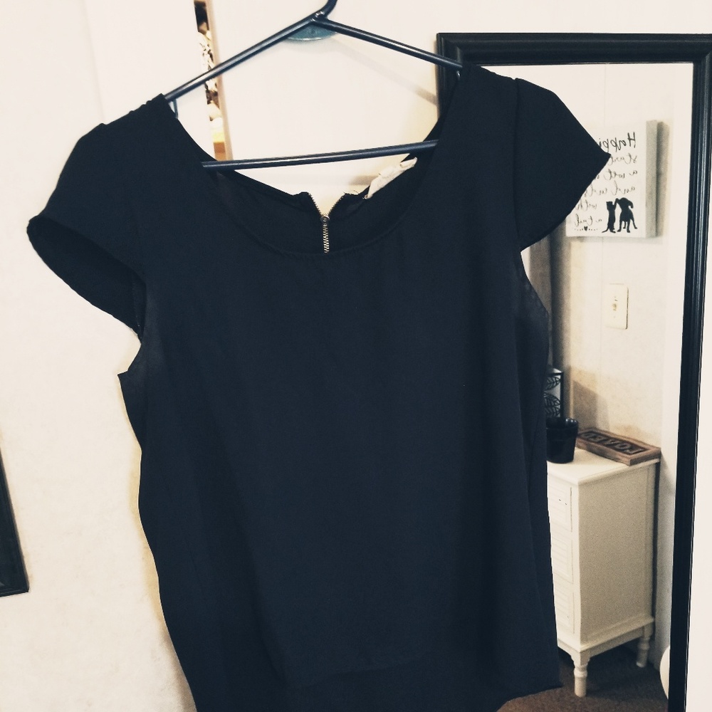 Navy Blue Pink Rose Blouse 💙